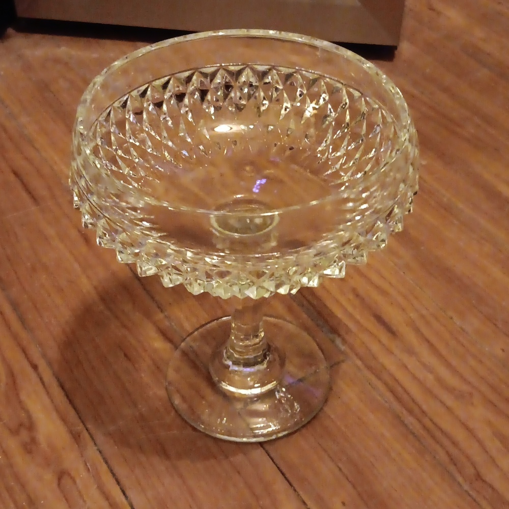 VINTAGE CRYSTAL PEDESTAL BOWL HIGHLY CUT